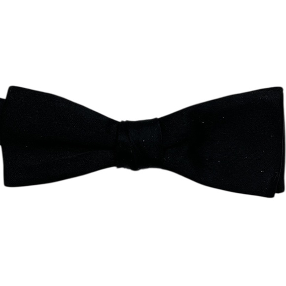 AKCO Solid Black Acetate LUXURY Bow Tie ENGLAND - Picture 1 of 2